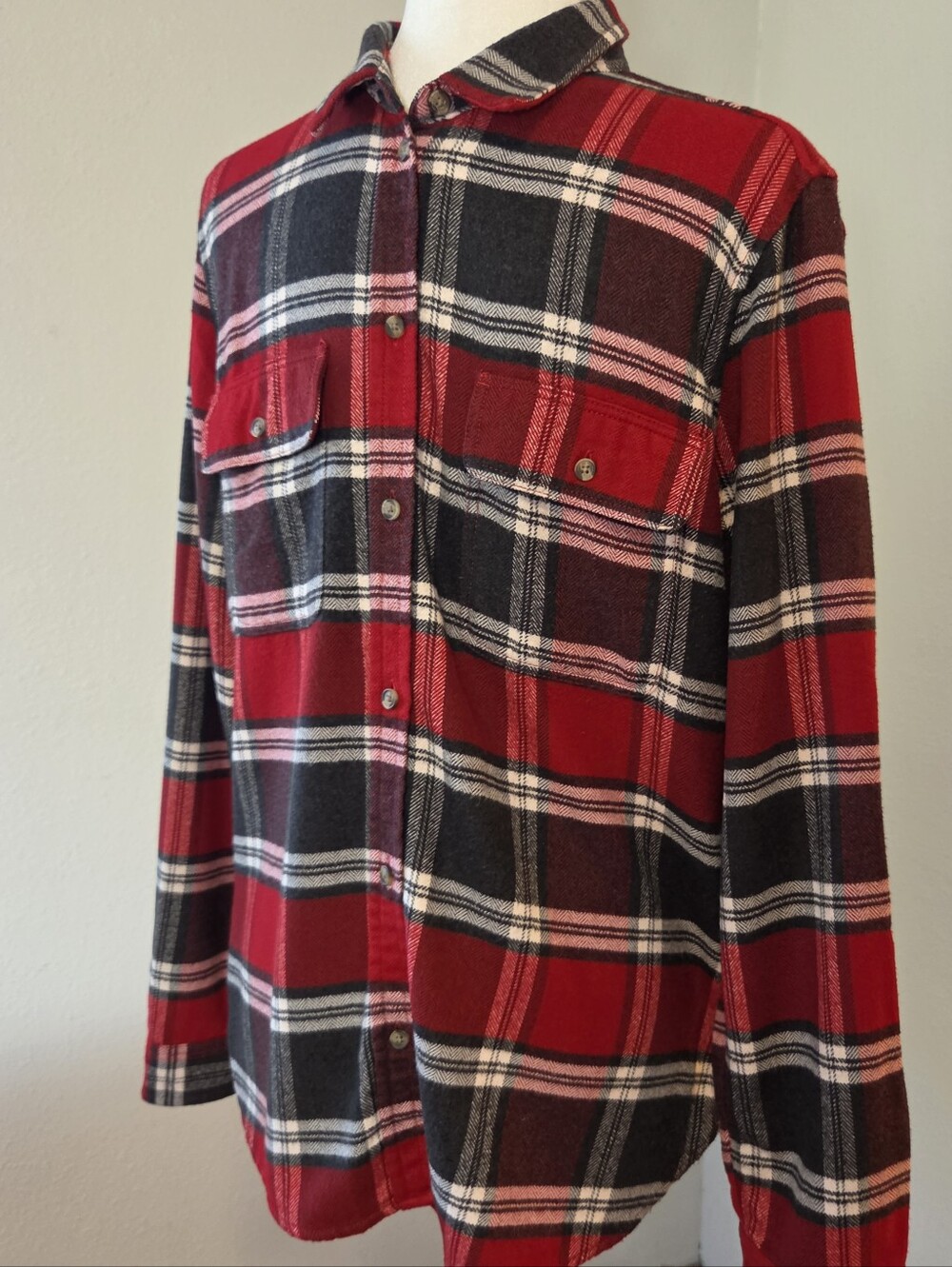 American Eagle Classic Fit Red Plaid Flannel Shirt Men's Casual Button-Up Large